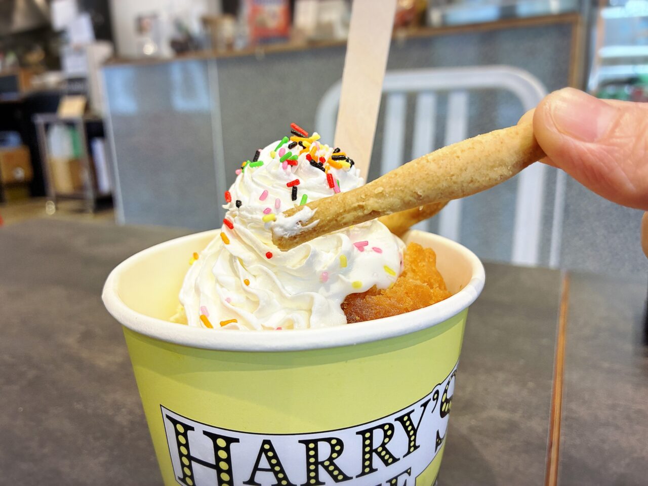 HARRY'S CAFE