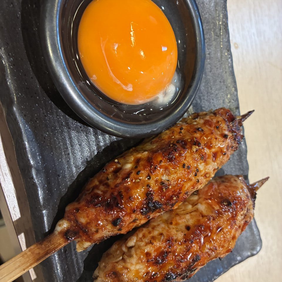 炭火焼鳥　とり山