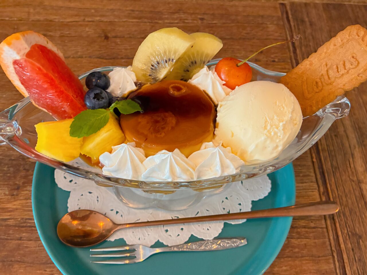 横浜マルニカフェダイニング