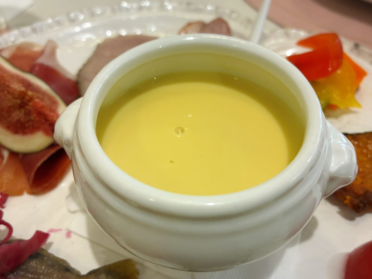 タグチテーブル